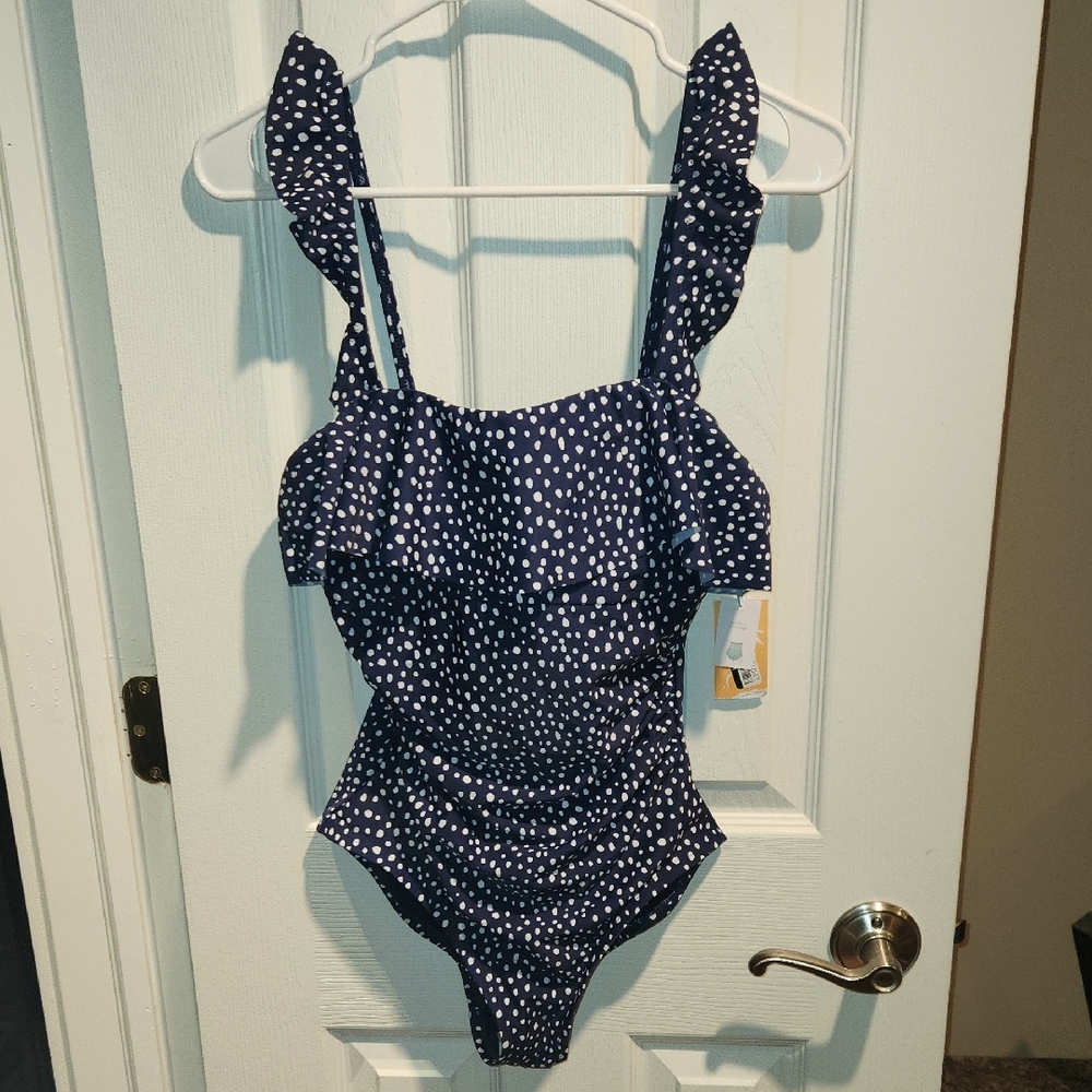 Kona Sol Womens One Piece Swimsuit